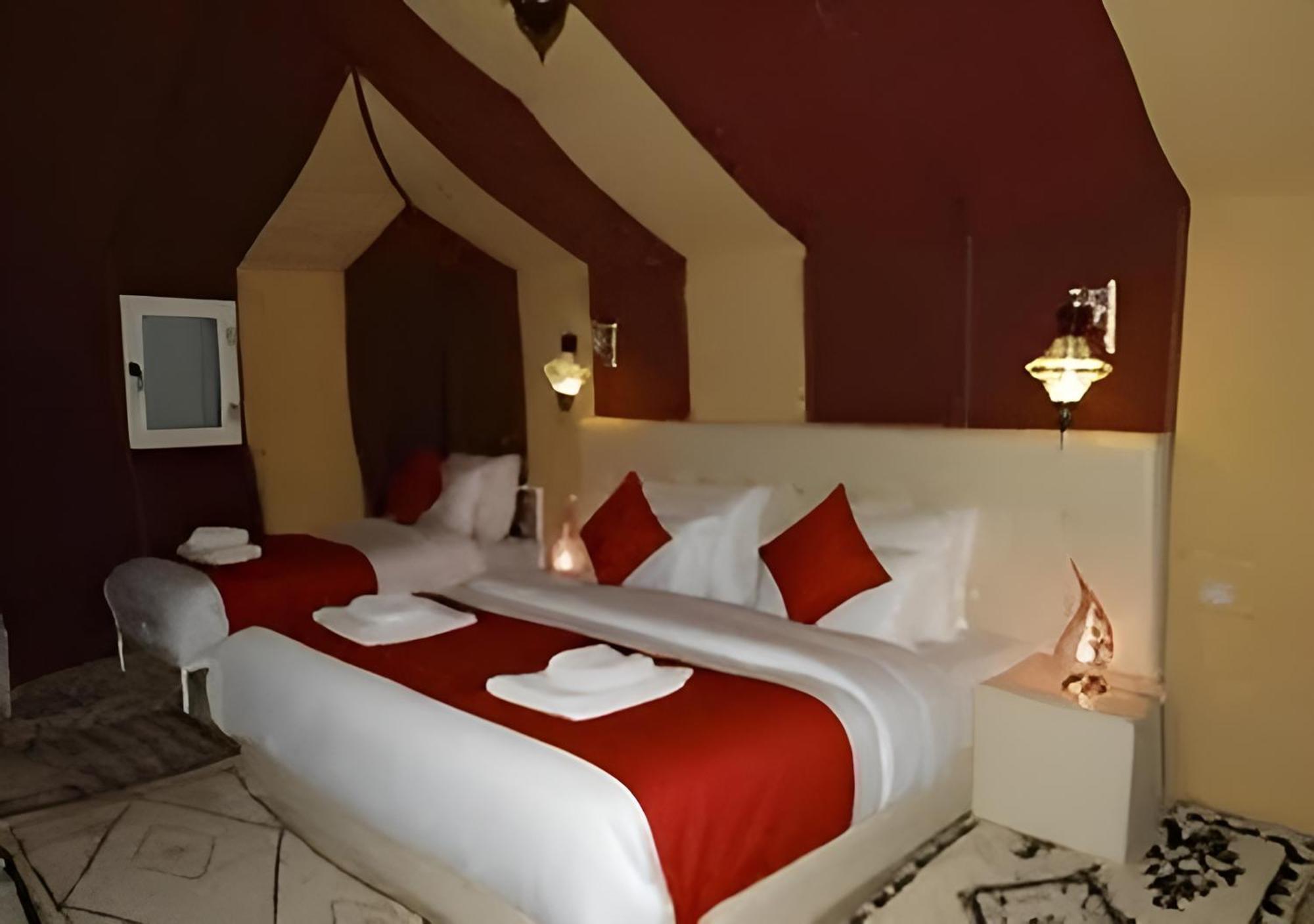 Merzouga Lovely Luxury Camp المظهر الخارجي الصورة