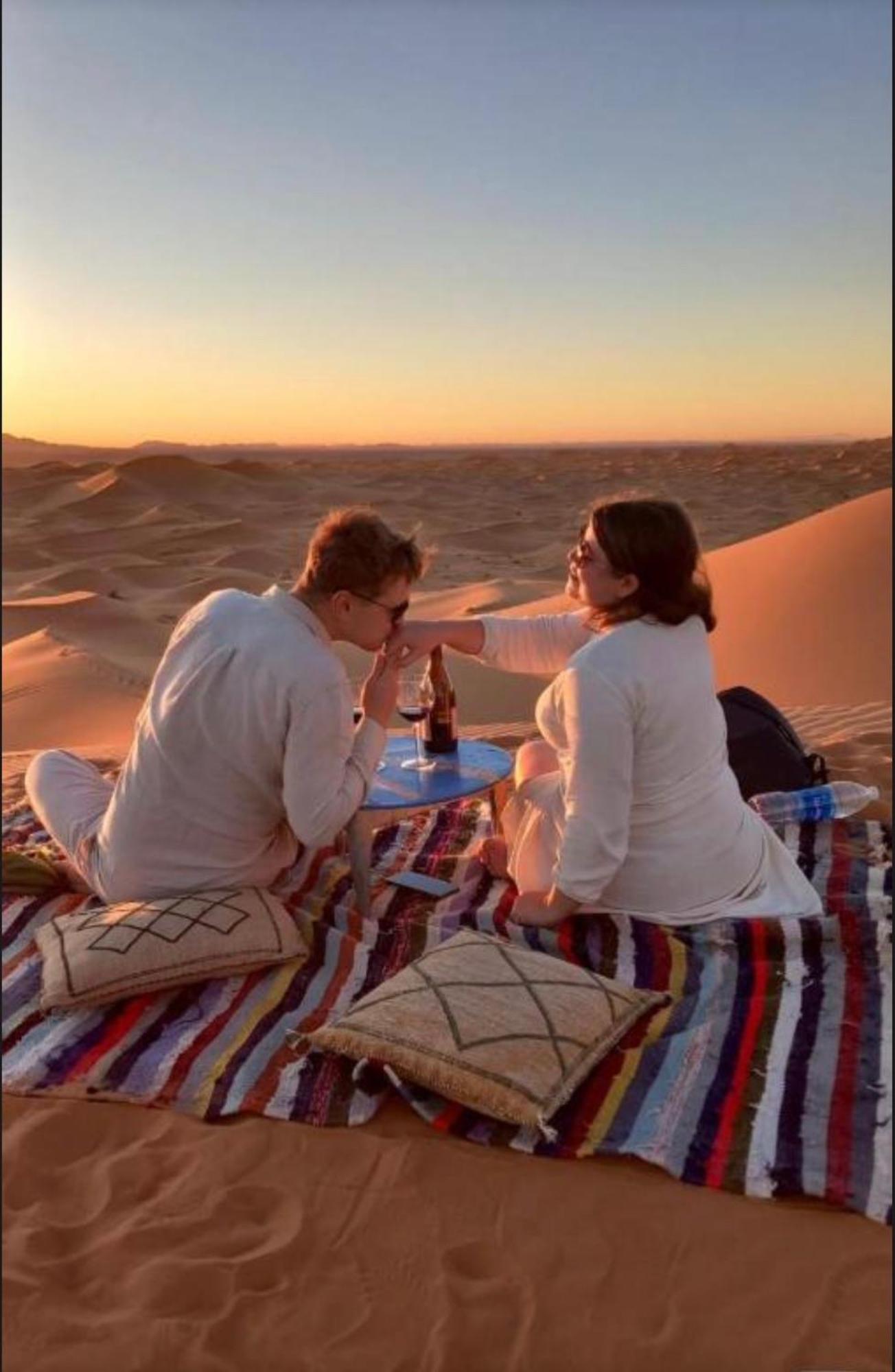 Merzouga Lovely Luxury Camp المظهر الخارجي الصورة